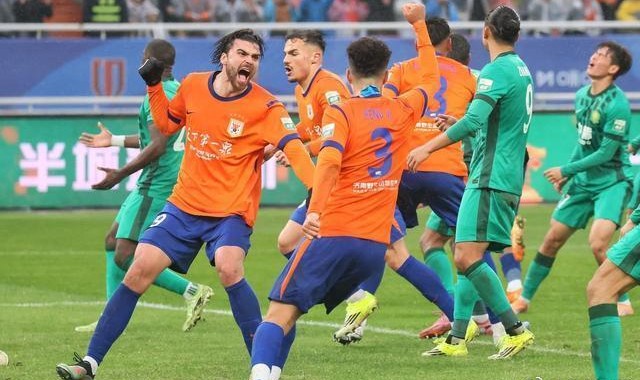 博鱼电竞-泰山队最该换的外援不是瓦科，他才最应该离开，代价也更小，可行性极|马德鲁加|山东泰山|北京国安|韩鹏|后腰_新浪体育_新浪新闻