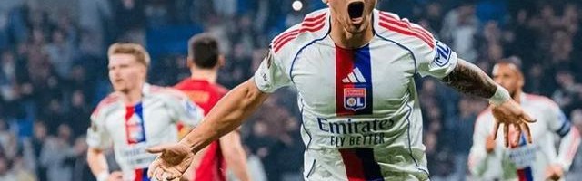 官方：里昂买断朗斯前锋萨特里亚诺，并将他外租至赫塔费